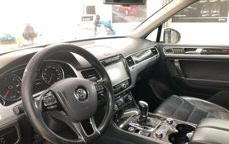 Volkswagen Touareg III, 2010 год, 1 647 059 рублей, 8 фотография