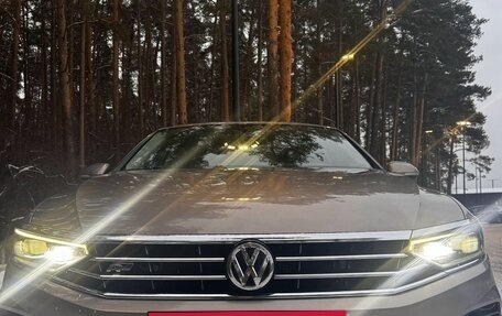 Volkswagen Passat B8 рестайлинг, 2019 год, 2 270 000 рублей, 1 фотография