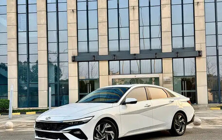 Hyundai Elantra, 2023 год, 1 390 000 рублей, 1 фотография