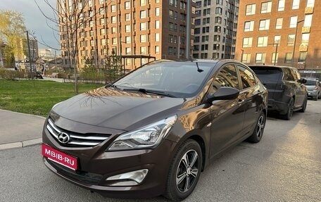 Hyundai Solaris II рестайлинг, 2015 год, 890 000 рублей, 1 фотография