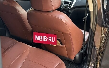 Hyundai Solaris II рестайлинг, 2015 год, 890 000 рублей, 13 фотография