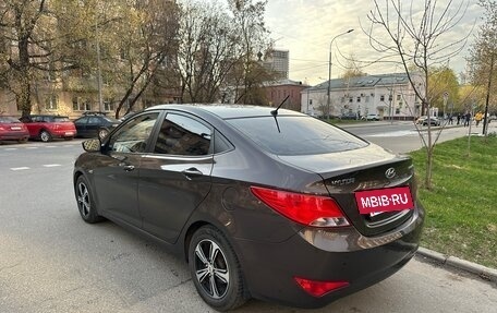 Hyundai Solaris II рестайлинг, 2015 год, 890 000 рублей, 2 фотография