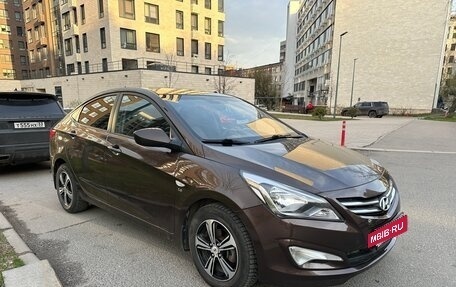 Hyundai Solaris II рестайлинг, 2015 год, 890 000 рублей, 4 фотография