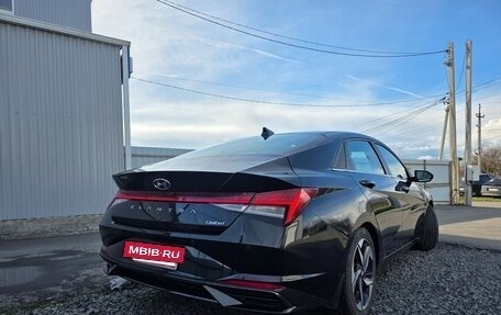 Hyundai Elantra, 2022 год, 2 080 000 рублей, 6 фотография