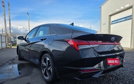 Hyundai Elantra, 2022 год, 2 080 000 рублей, 5 фотография