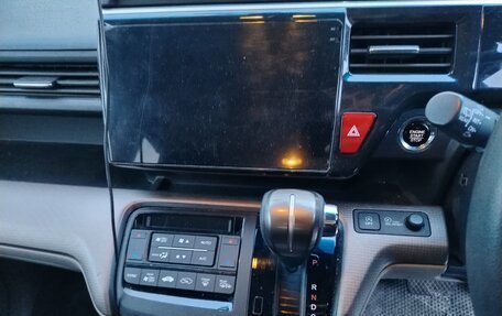 Honda Stepwgn IV, 2020 год, 1 799 000 рублей, 4 фотография