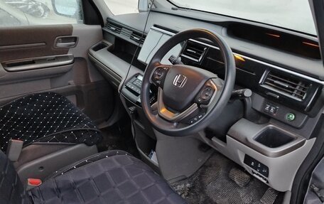 Honda Stepwgn IV, 2020 год, 1 799 000 рублей, 5 фотография