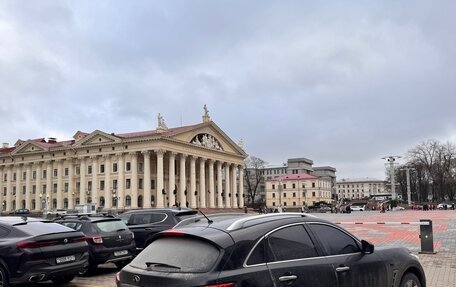 Infiniti QX70, 2014 год, 2 450 000 рублей, 17 фотография