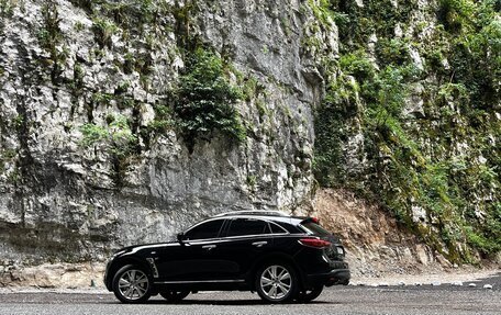 Infiniti QX70, 2014 год, 2 450 000 рублей, 29 фотография