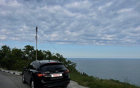 Infiniti QX70, 2014 год, 2 450 000 рублей, 28 фотография