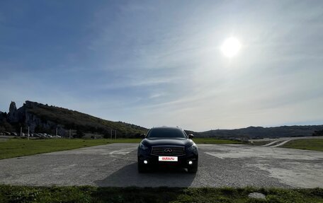 Infiniti QX70, 2014 год, 2 450 000 рублей, 31 фотография