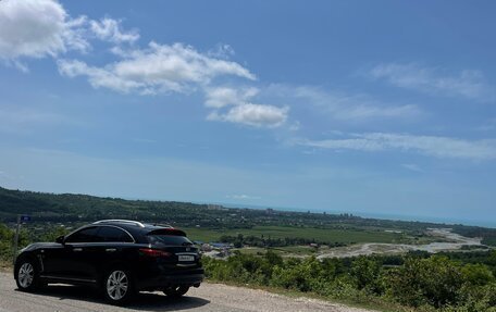 Infiniti QX70, 2014 год, 2 450 000 рублей, 40 фотография