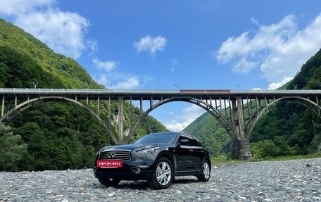 Infiniti QX70, 2014 год, 2 450 000 рублей, 38 фотография