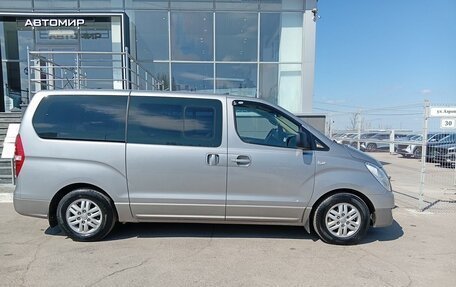 Hyundai H-1 II рестайлинг, 2016 год, 2 490 000 рублей, 4 фотография