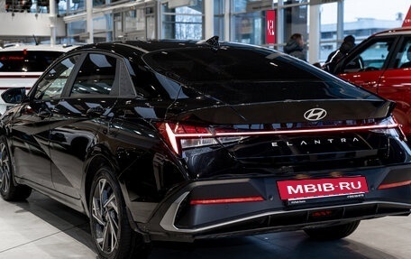 Hyundai Elantra, 2025 год, 2 850 000 рублей, 8 фотография