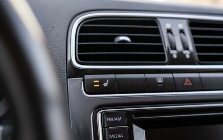 Volkswagen Polo VI (EU Market), 2016 год, 1 120 000 рублей, 17 фотография