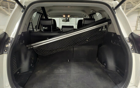 Toyota RAV4, 2017 год, 2 450 000 рублей, 14 фотография