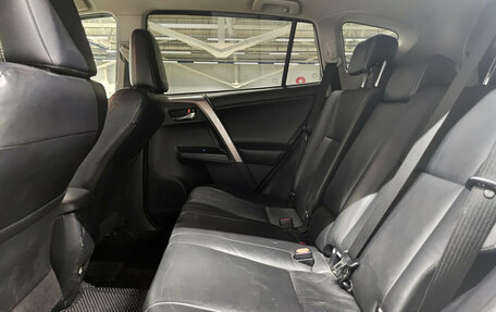 Toyota RAV4, 2017 год, 2 450 000 рублей, 16 фотография