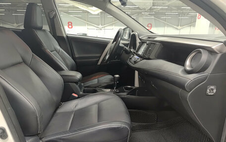 Toyota RAV4, 2017 год, 2 450 000 рублей, 15 фотография