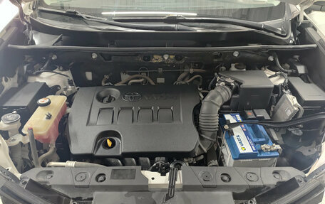 Toyota RAV4, 2017 год, 2 450 000 рублей, 13 фотография