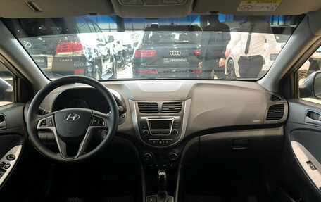 Hyundai Solaris II рестайлинг, 2016 год, 1 050 000 рублей, 18 фотография