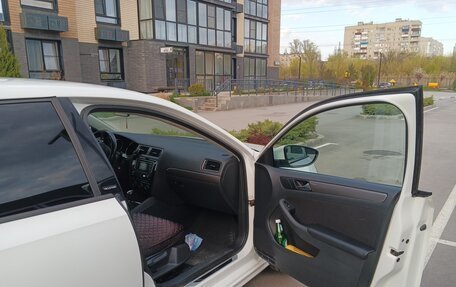 Volkswagen Jetta VI, 2017 год, 1 350 000 рублей, 10 фотография