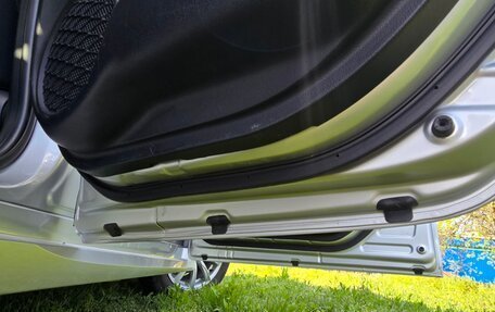 Toyota Prius IV XW50, 2018 год, 1 800 000 рублей, 16 фотография