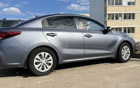 KIA Rio IV, 2017 год, 995 000 рублей, 5 фотография