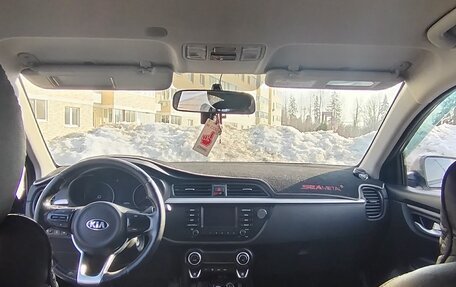 KIA Rio IV, 2017 год, 995 000 рублей, 9 фотография