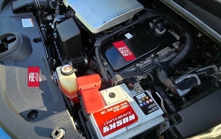 Toyota Prius IV XW50, 2018 год, 1 800 000 рублей, 29 фотография