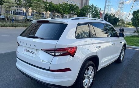 Skoda Kodiaq I, 2024 год, 3 680 000 рублей, 6 фотография