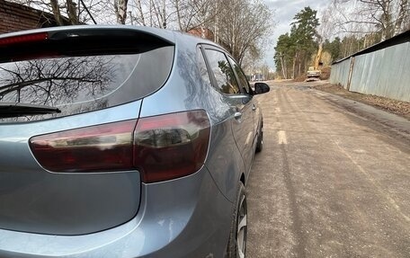 KIA Rio III рестайлинг, 2013 год, 670 000 рублей, 13 фотография