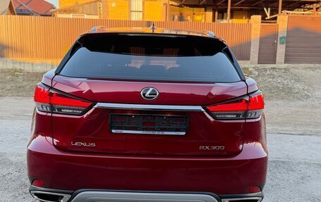 Lexus RX IV рестайлинг, 2021 год, 5 700 000 рублей, 7 фотография