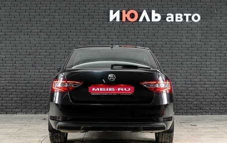 Skoda Superb III рестайлинг, 2017 год, 2 320 000 рублей, 5 фотография