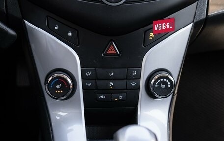 Chevrolet Cruze II, 2014 год, 999 000 рублей, 14 фотография