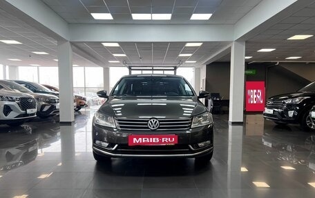 Volkswagen Passat B7, 2013 год, 1 345 000 рублей, 3 фотография