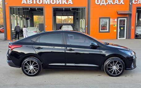 Hyundai Solaris II рестайлинг, 2021 год, 2 000 000 рублей, 5 фотография