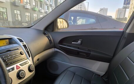 KIA cee'd I рестайлинг, 2009 год, 340 000 рублей, 15 фотография