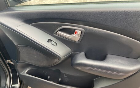 Hyundai ix35 I рестайлинг, 2013 год, 1 389 000 рублей, 13 фотография