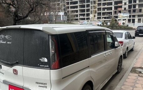 Honda Stepwgn IV, 2020 год, 2 400 000 рублей, 2 фотография