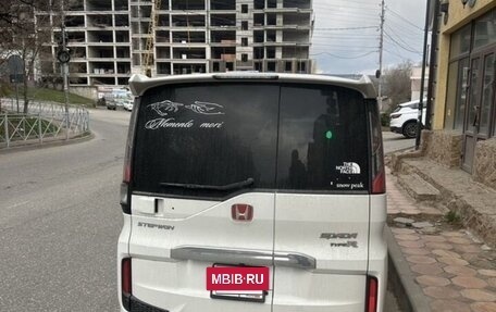 Honda Stepwgn IV, 2020 год, 2 400 000 рублей, 3 фотография