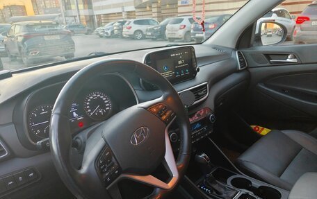 Hyundai Tucson III, 2019 год, 2 600 000 рублей, 2 фотография