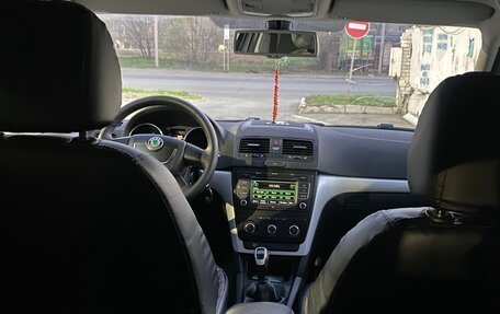 Skoda Yeti I рестайлинг, 2012 год, 1 100 000 рублей, 8 фотография