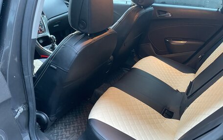 Opel Astra J, 2010 год, 430 000 рублей, 8 фотография