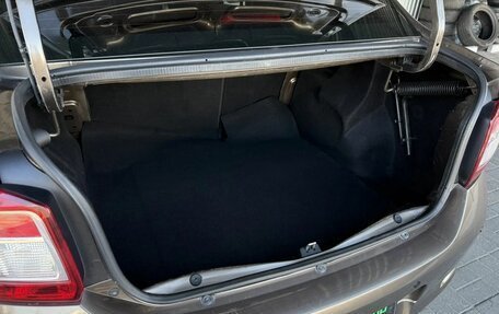 Renault Logan II, 2018 год, 1 090 000 рублей, 17 фотография