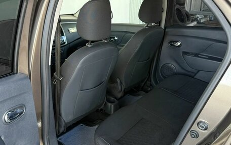 Renault Logan II, 2018 год, 1 090 000 рублей, 16 фотография