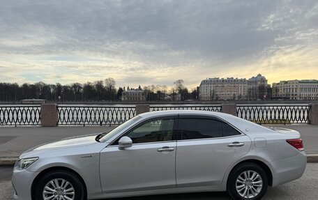 Toyota Crown, 2013 год, 1 950 000 рублей, 2 фотография