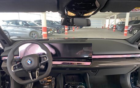 BMW 5 серия, 2026 год, 15 300 000 рублей, 18 фотография