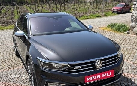 Volkswagen Passat B8 рестайлинг, 2020 год, 3 450 000 рублей, 2 фотография