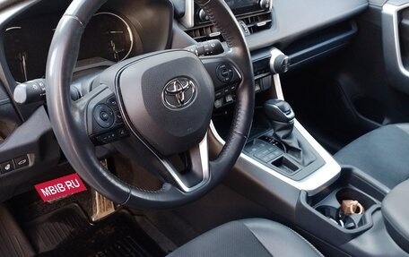 Toyota RAV4, 2022 год, 3 820 000 рублей, 1 фотография